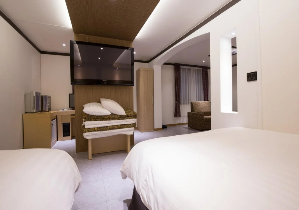 Hotel Bom