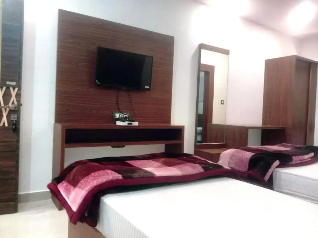 Hotel Shakti & Banquet By WB Inn