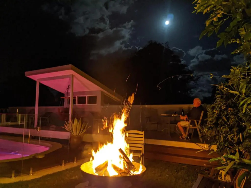 Phoenix Oasis, Family and Pet Friendly Apartment with Pool