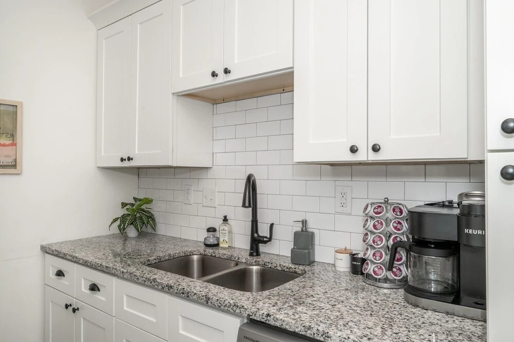 Delta View Retreat Suites