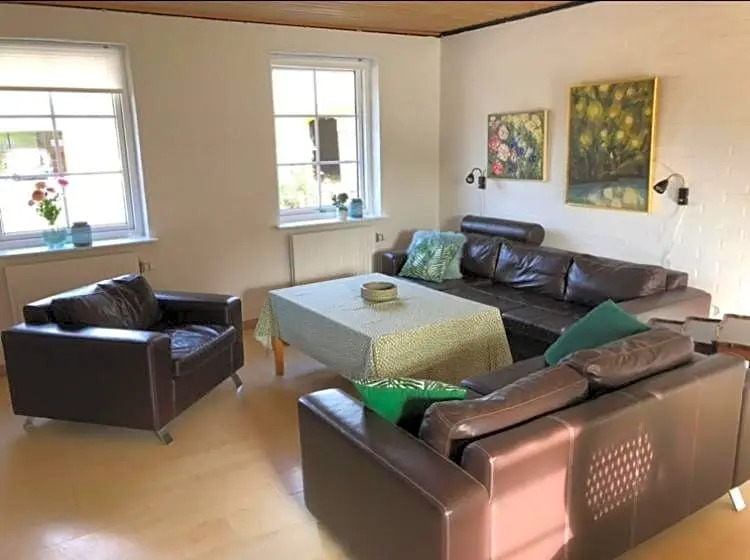Ellemose Bed and Breakfast
