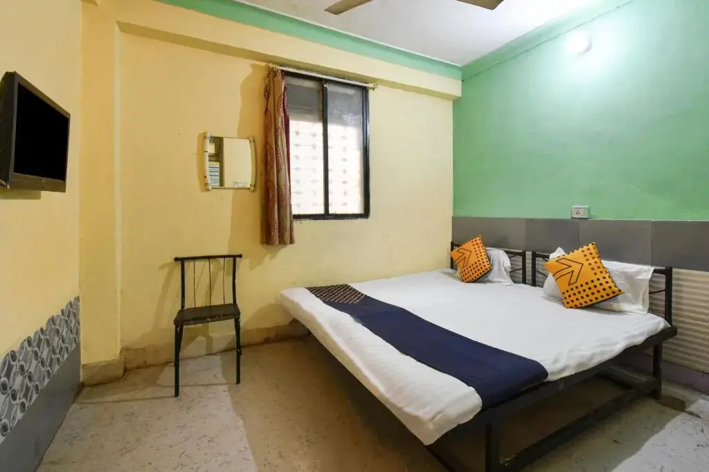 Hotel Deepali Lodging by OYO Rooms