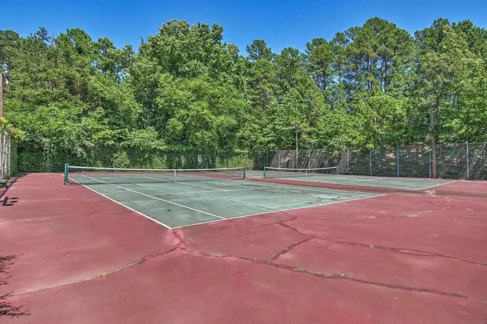 Updated Lake Daze Condo w/ Amazing Pool!