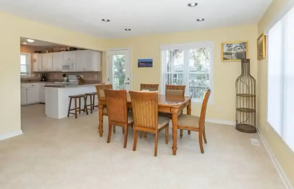 Walk to Beach Private Deck Family Fun