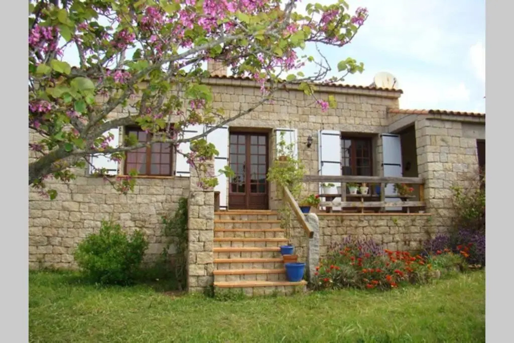 Maison de Charme Proche Mer En Corse du Sud