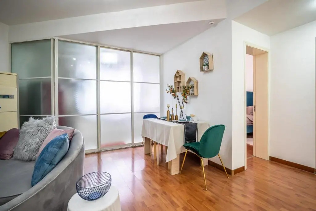 Zhengzhou Zhengdong New District·CBD Business District· Locals Apartment 00174150