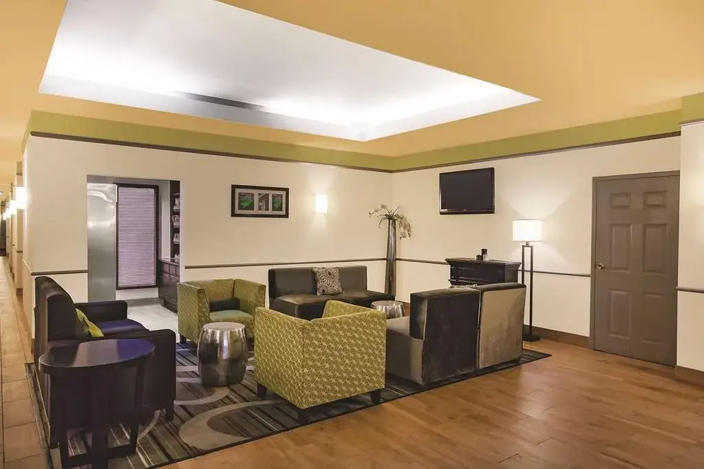 La Quinta Inn And Suites Beaumont West