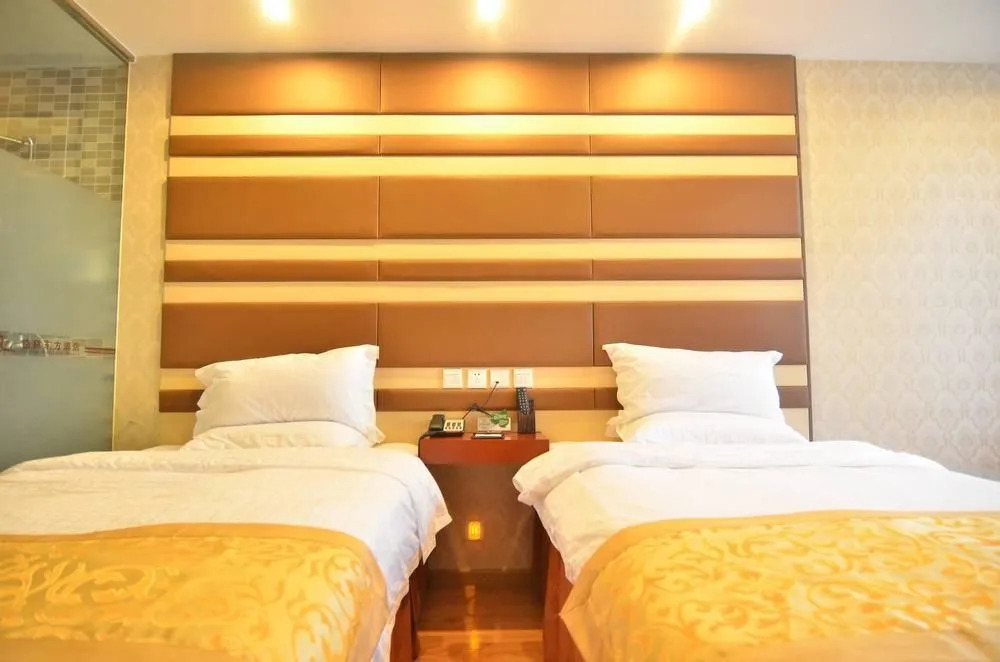 Daina Hotel