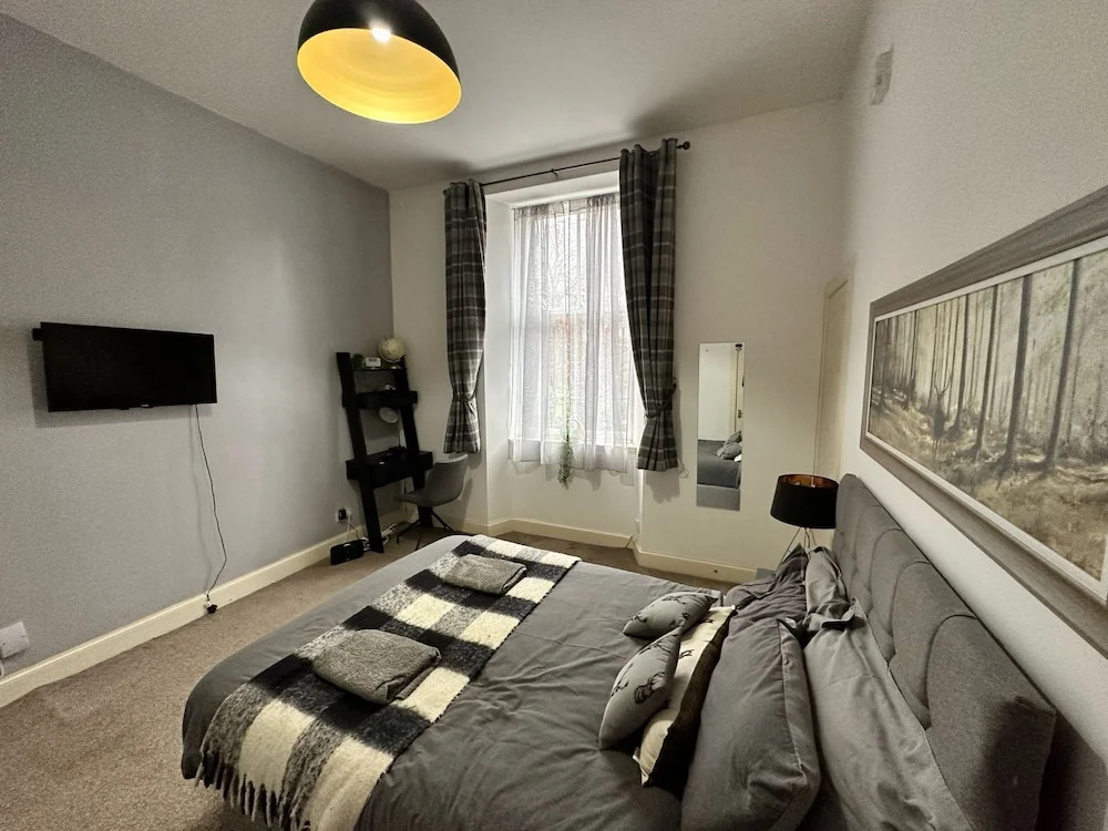 City Lights Apartments