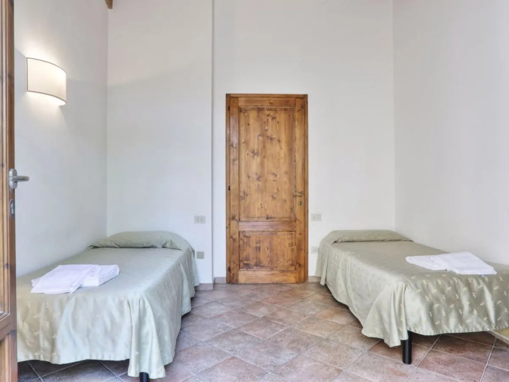 Chiantishire retreat