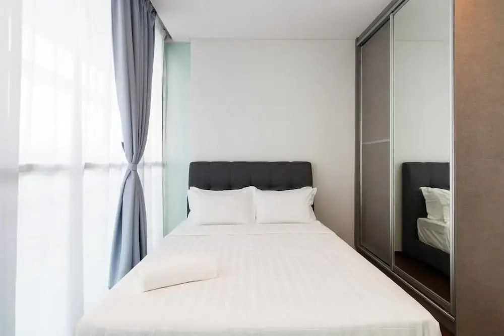 3BR Sky Views by GuestReady