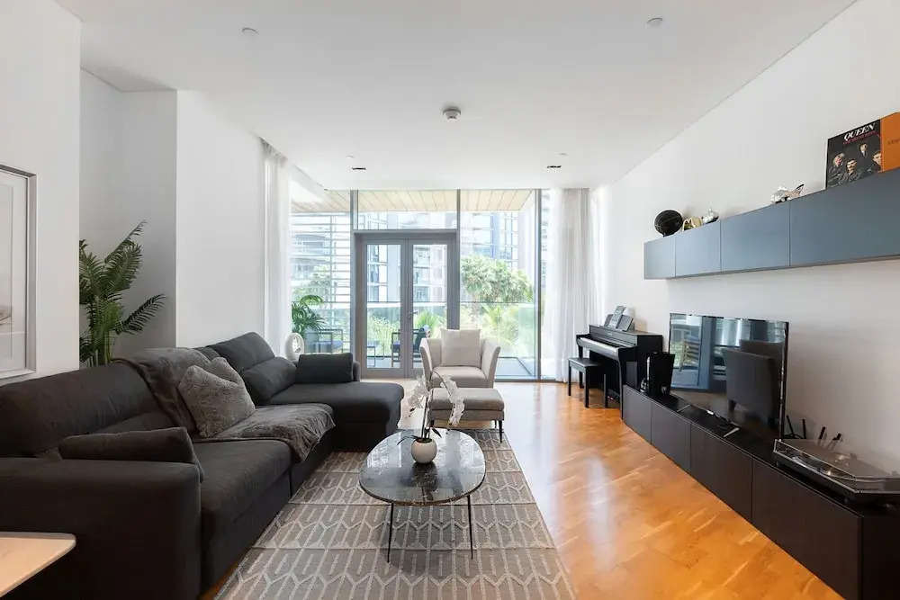 Modern Bluewaters 1BR w Relaxing Balcony View