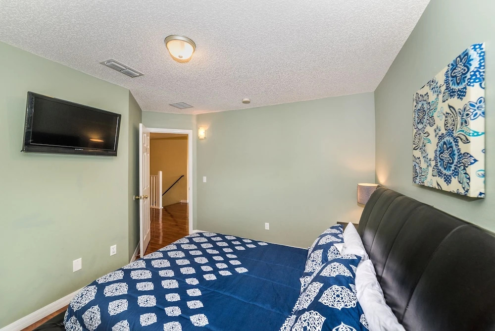 Emerald Island #2 - 7 Bed 5 Baths Villa