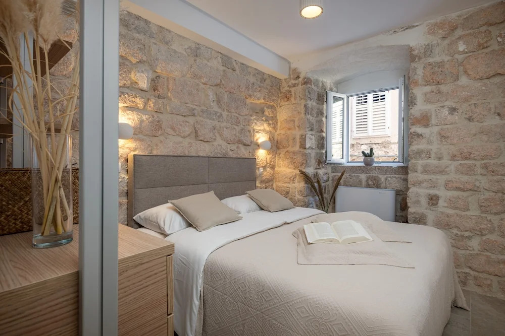 MIRABILIS - studio apartment - Old Town
