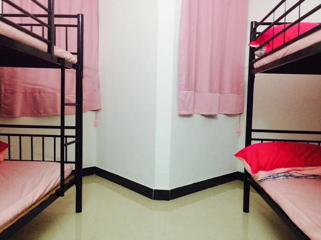 Long Island Hostel
