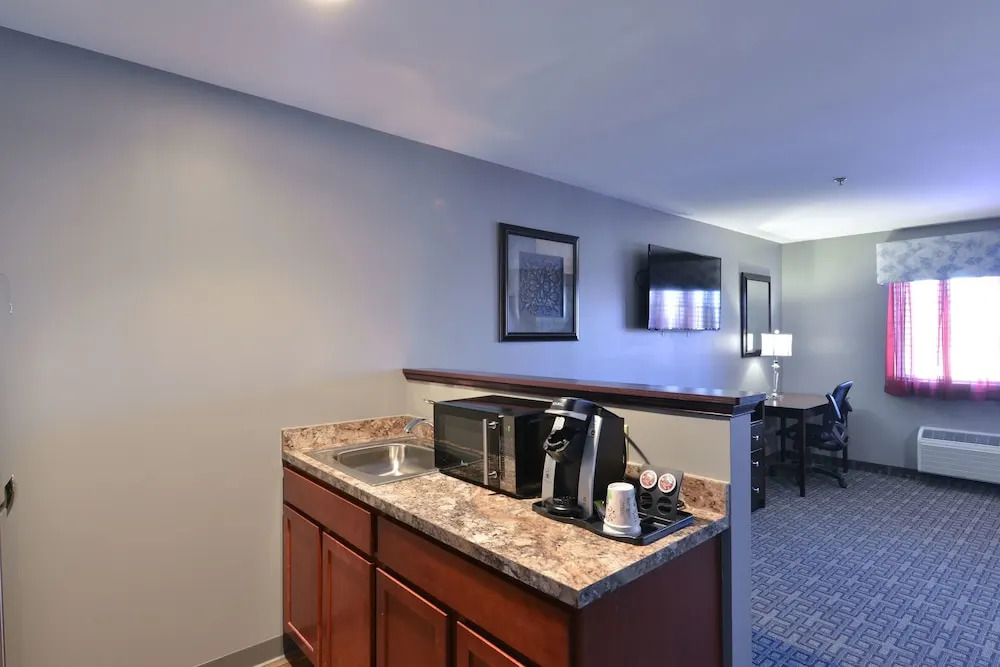 HolmeSuites Columbus Airport/DLA