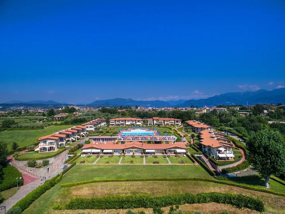 Montecolo Resort 74 Apartment by Wonderful Italy