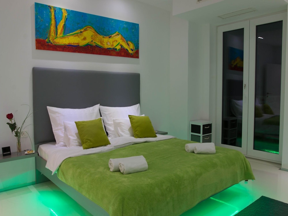 Organic Gardens Villa