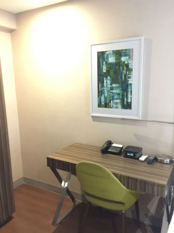 Serena's Suite (Makati Ave.)