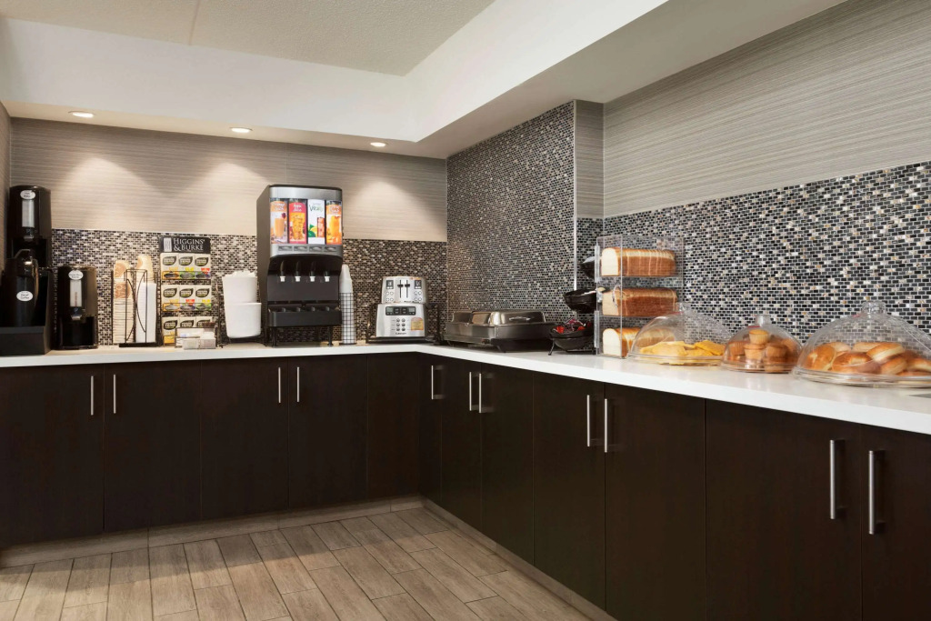 Travelodge by Wyndham Toronto East