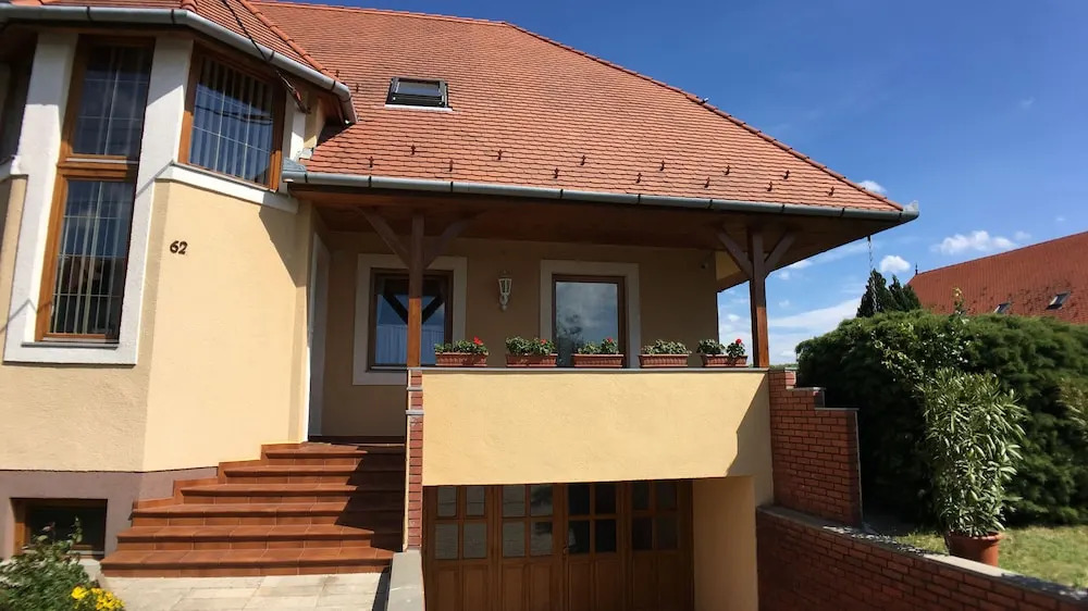 Hevizquelle Apartments