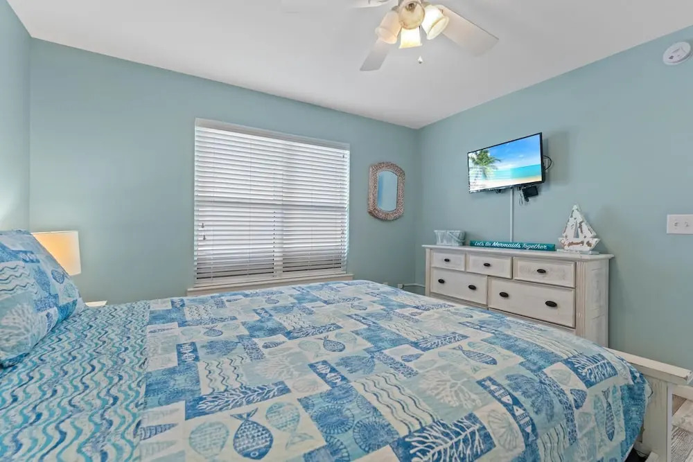 Let the Good Tides Roll 3BR 2BA 10