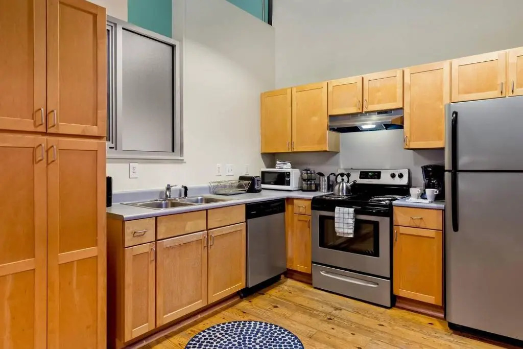 Trifecta Historic Brick 2BR Getaway Superhost