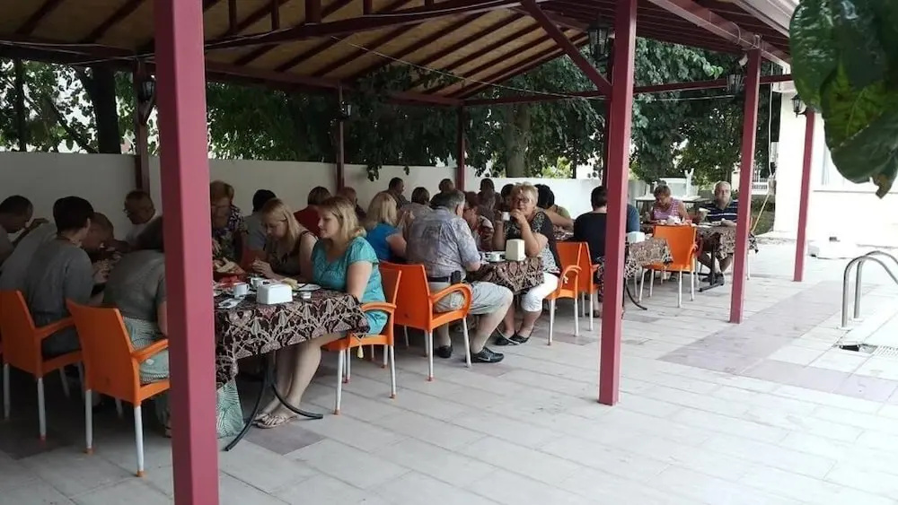 Dolphin Yunus Hotel