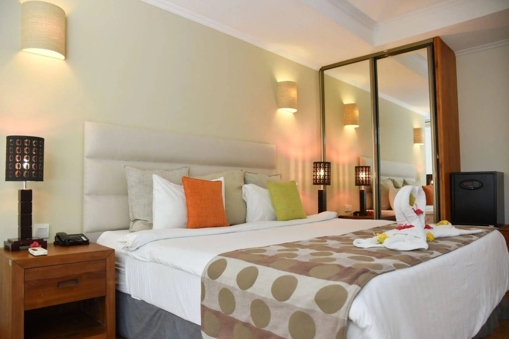 Crown Beach Hotel Seychelles
