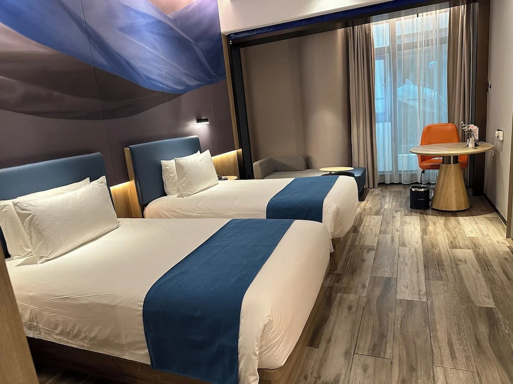 Shenzhen Naive S Hotel (Xili Metro Station Store)