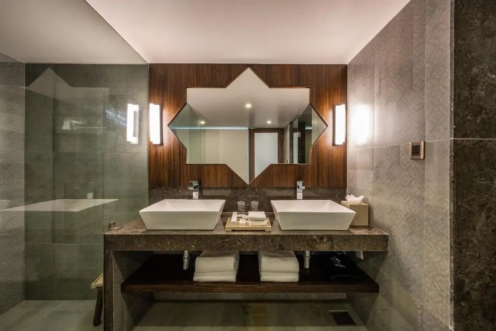 Silver Waves Resort & Spa - Daman