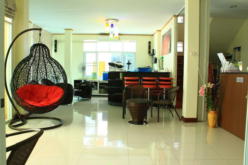 OYO 1053 Bloom Guest House