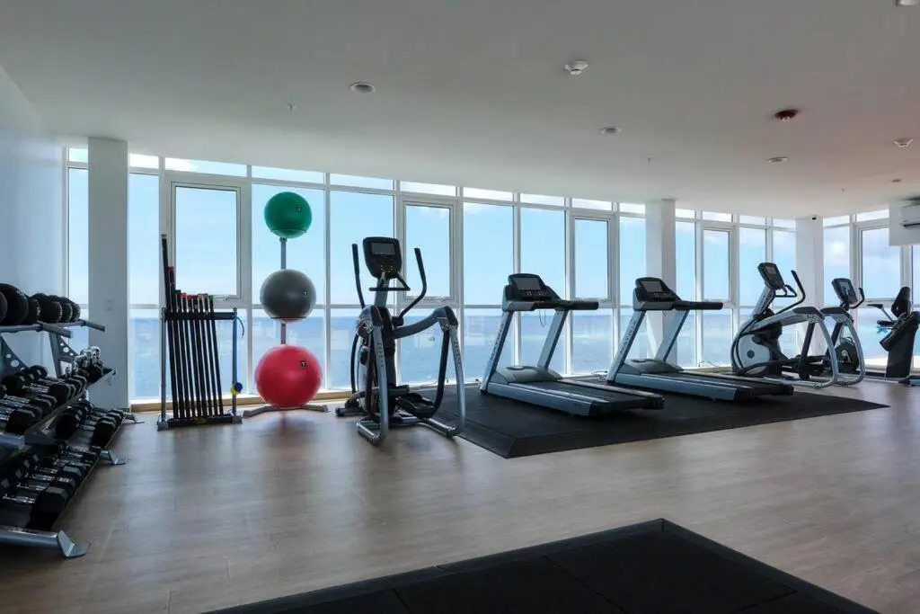 Luxury 2-Bedroom Condo with Ocean and Sunset Views