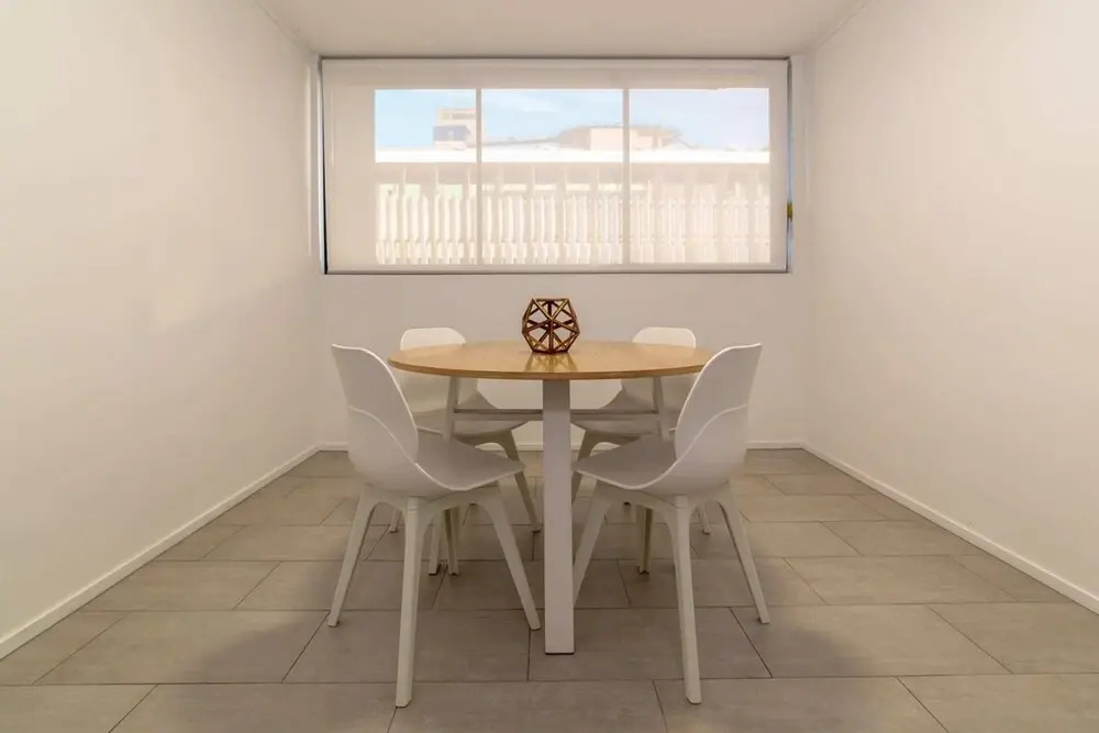 2 Bedroom Apartment Seconds From Valley