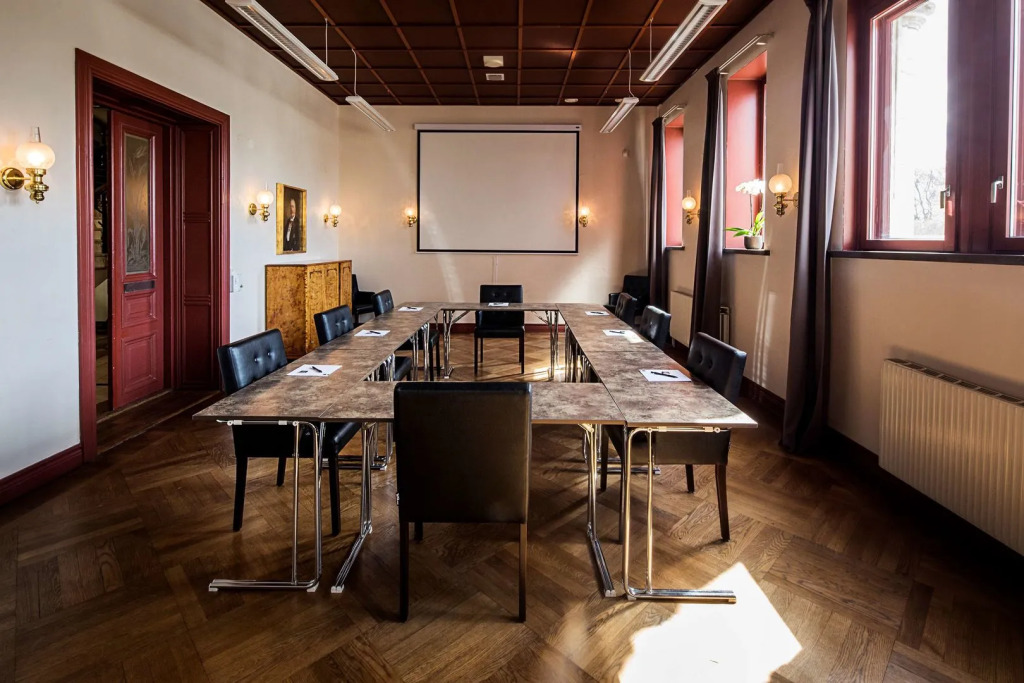 Home Hotel Christian IV
