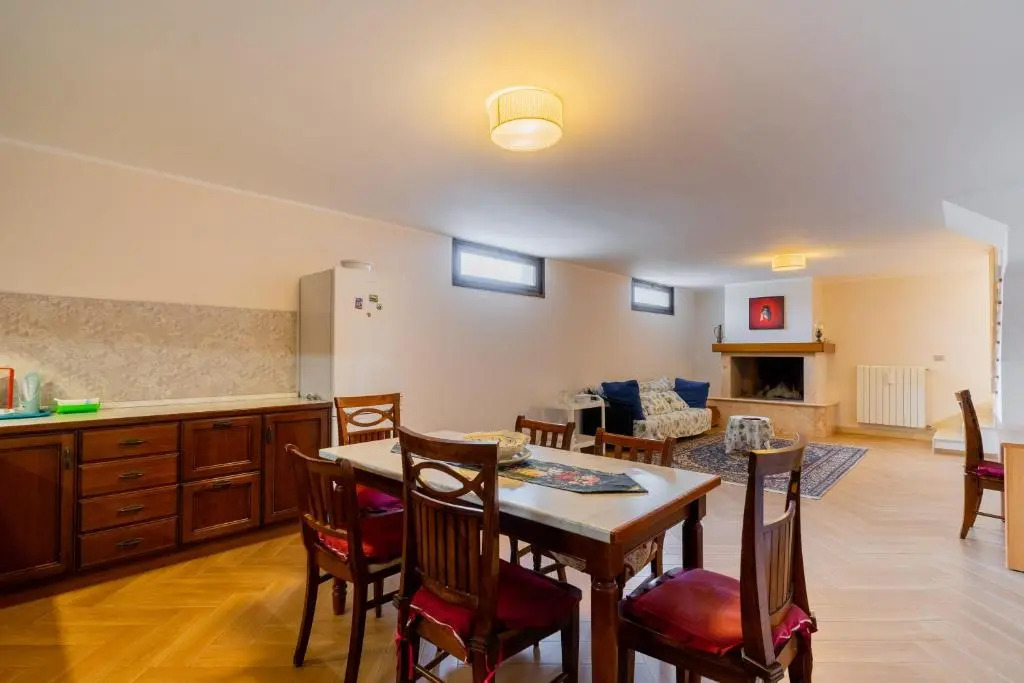 Intera villa ad uso esclusivo con 2 bagni 4 camere da letto,garage,giardino,area fitness,lavatrice,wifi