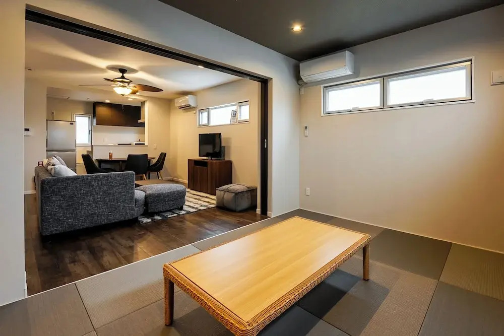 Tsukasa Condo Chatan Araha