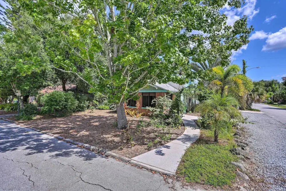 Vibrant Rockledge Home ~ 2 Mi to Cocoa Village