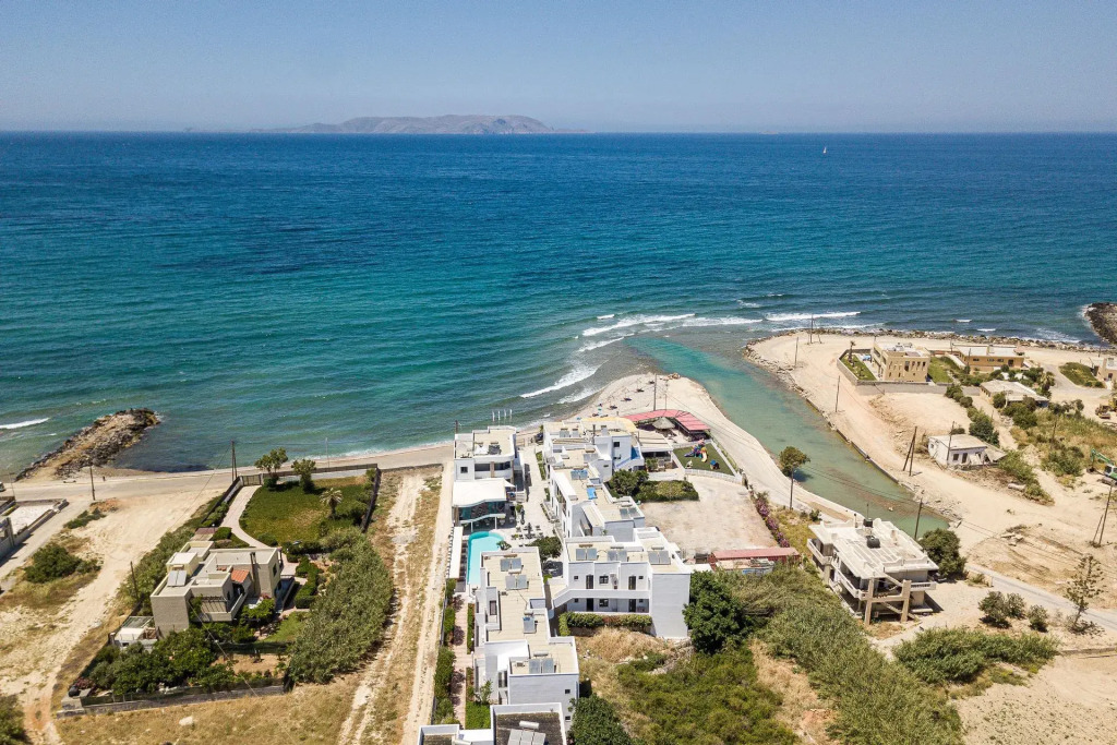 Golden Bay Boutique Hotel & Bungalows