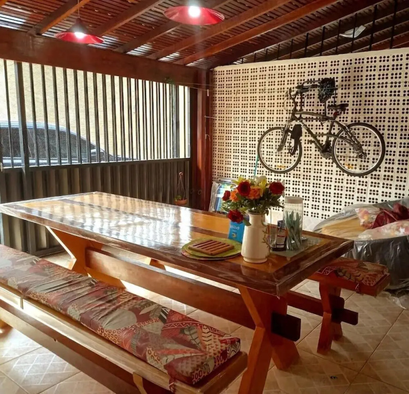 Casa em Condomínio Charmoso Próximo ao Lider