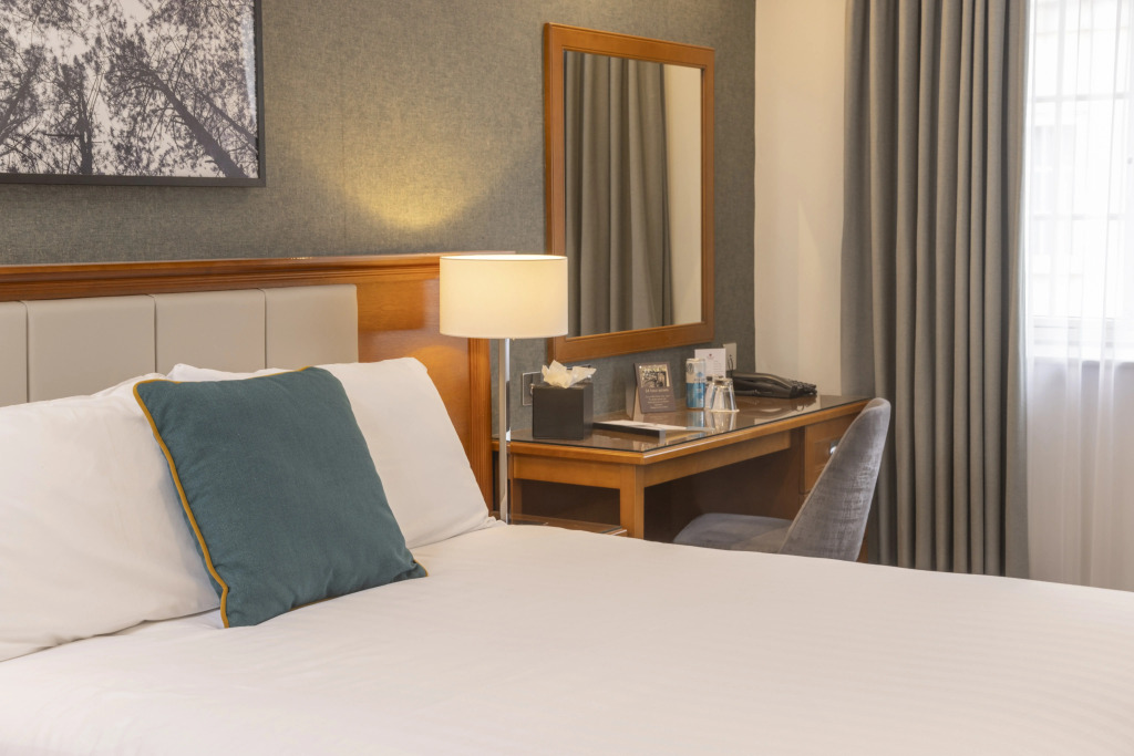 Crowne Plaza East Midlands Airport by IHG