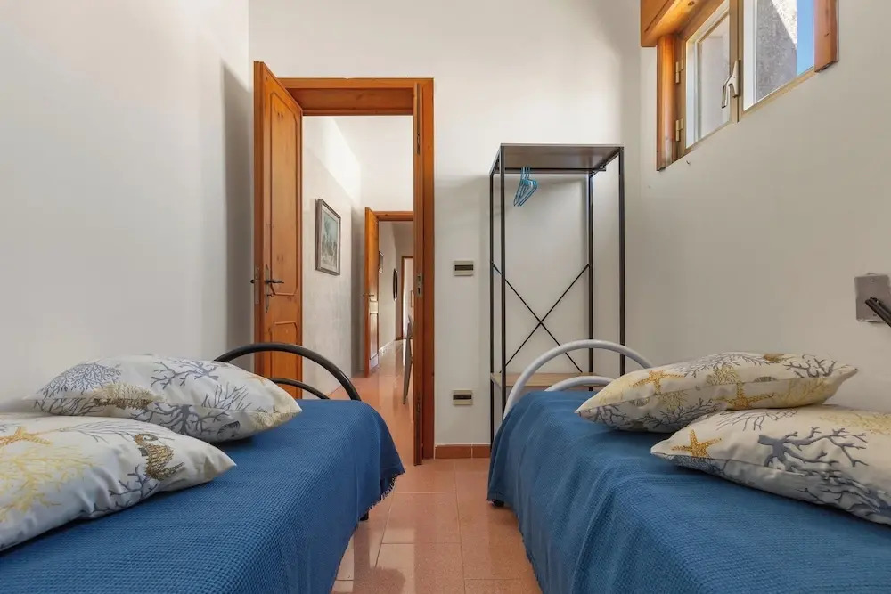 3962 Casa Donna Rosa by Barbarhouse