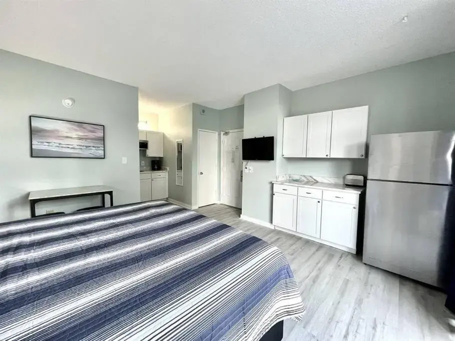 *FRESH NEW OCEANFRONT*Pool*KING Bed*OMG VIEW*Approved Dogs*F22-4