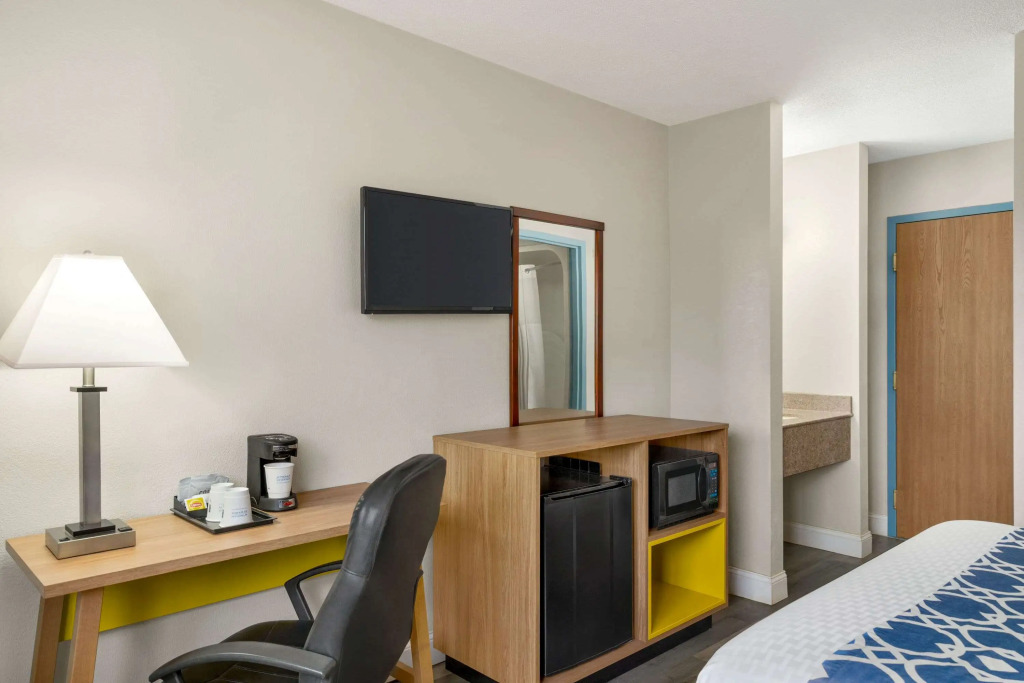 Days Inn by Wyndham Canastota Verona