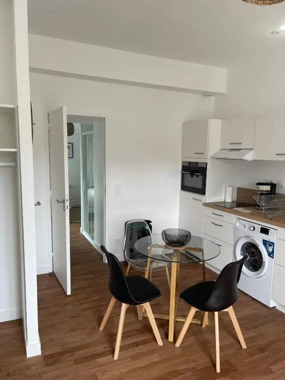 Le Manoir 3 T2 1er étage