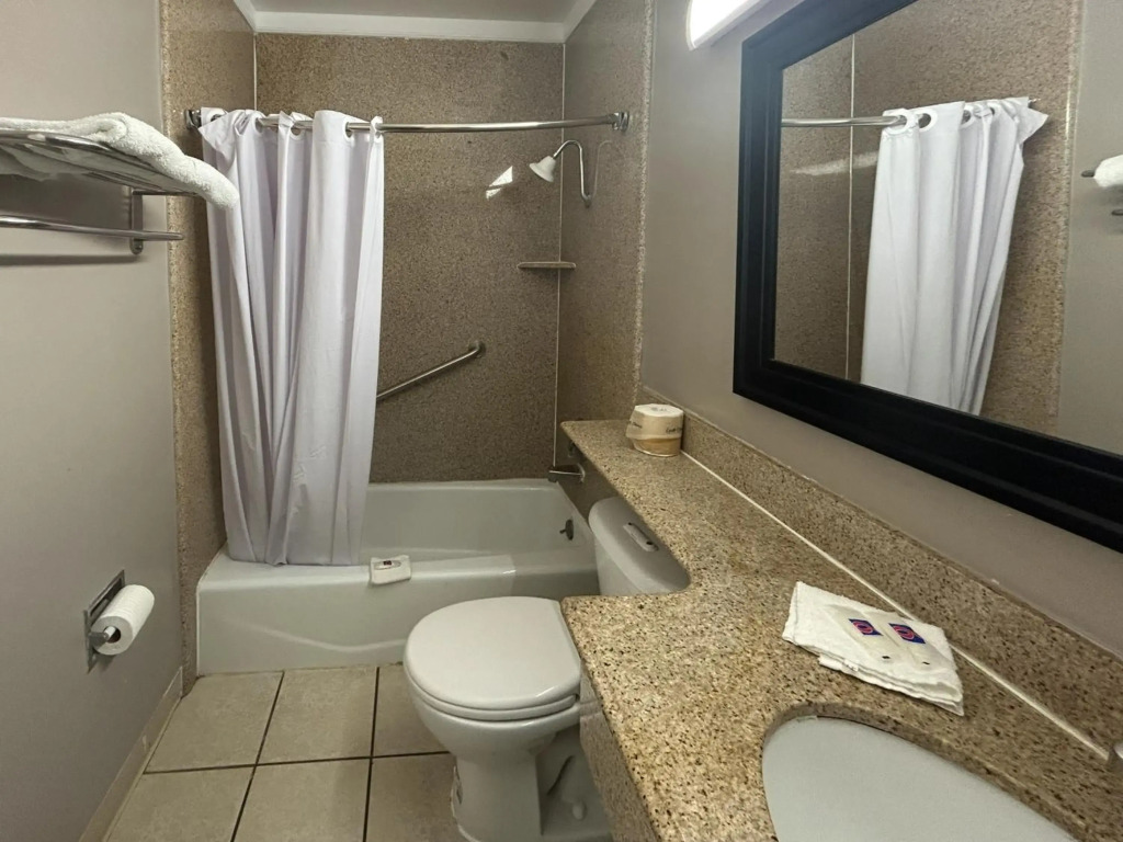 Motel 6 Buena Park, CA Anaheim Near Maingate Knotts