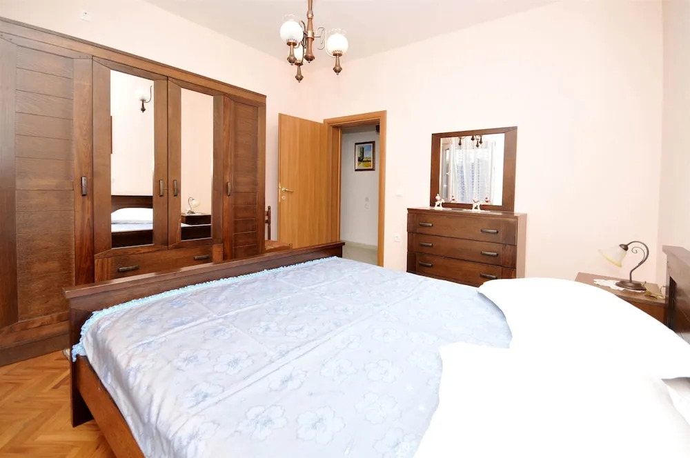 Apartments Mise