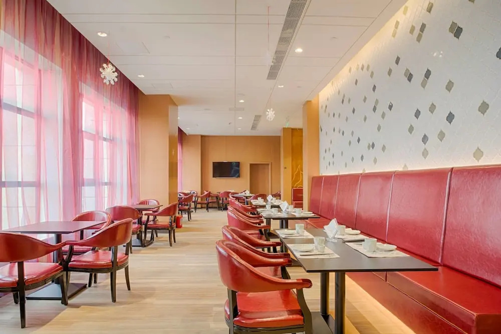 Ramada Encore Lingbao