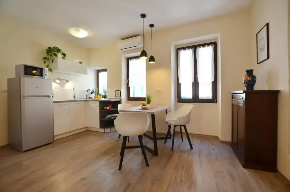 Bruno in Rovinj With 1 Bedrooms and 1 Bathrooms
