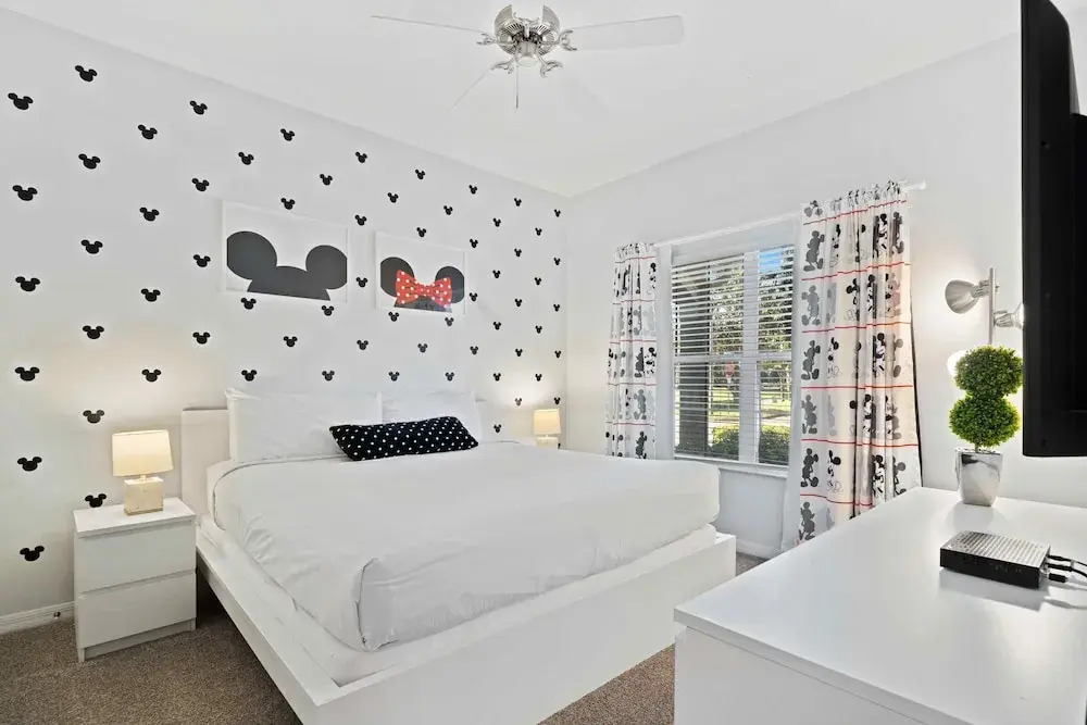8953 Candy Palm Road
